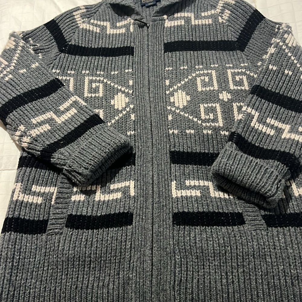 Pendleton Gray Patterned Sweater - Picture 5 of 6